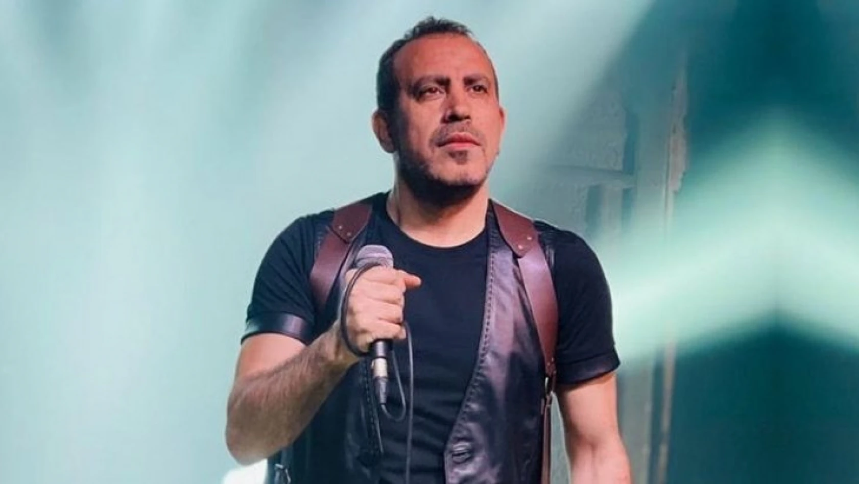 Şarkıcı Haluk Levent,  ikinci kez korona virüse yakalandı