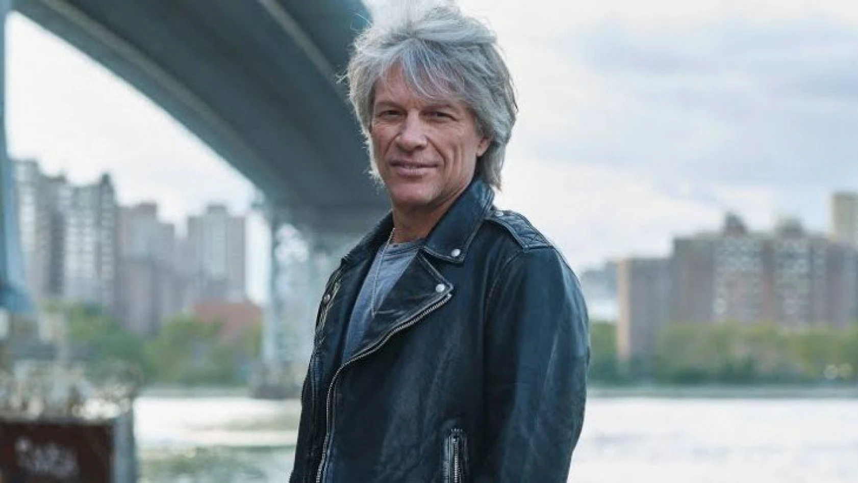 Şarkıcı Jon Bon Jovi, korona virüse yakalandı