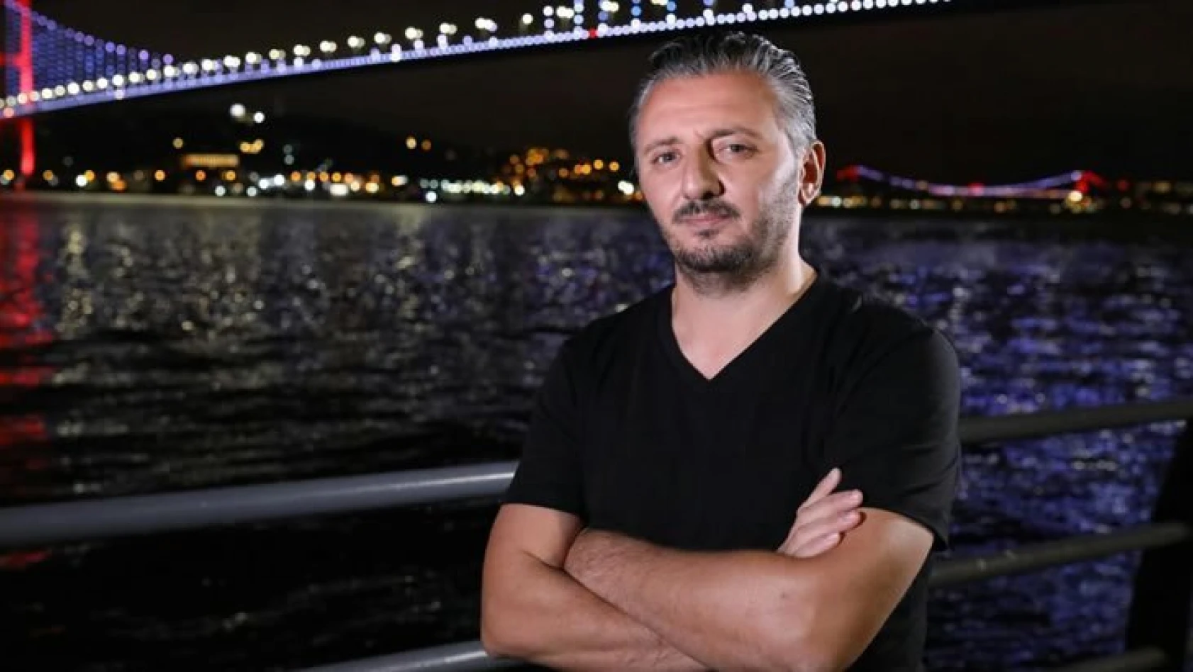 Şarkıcı Ozan Uysal yeni albümüyle geri dönüyor