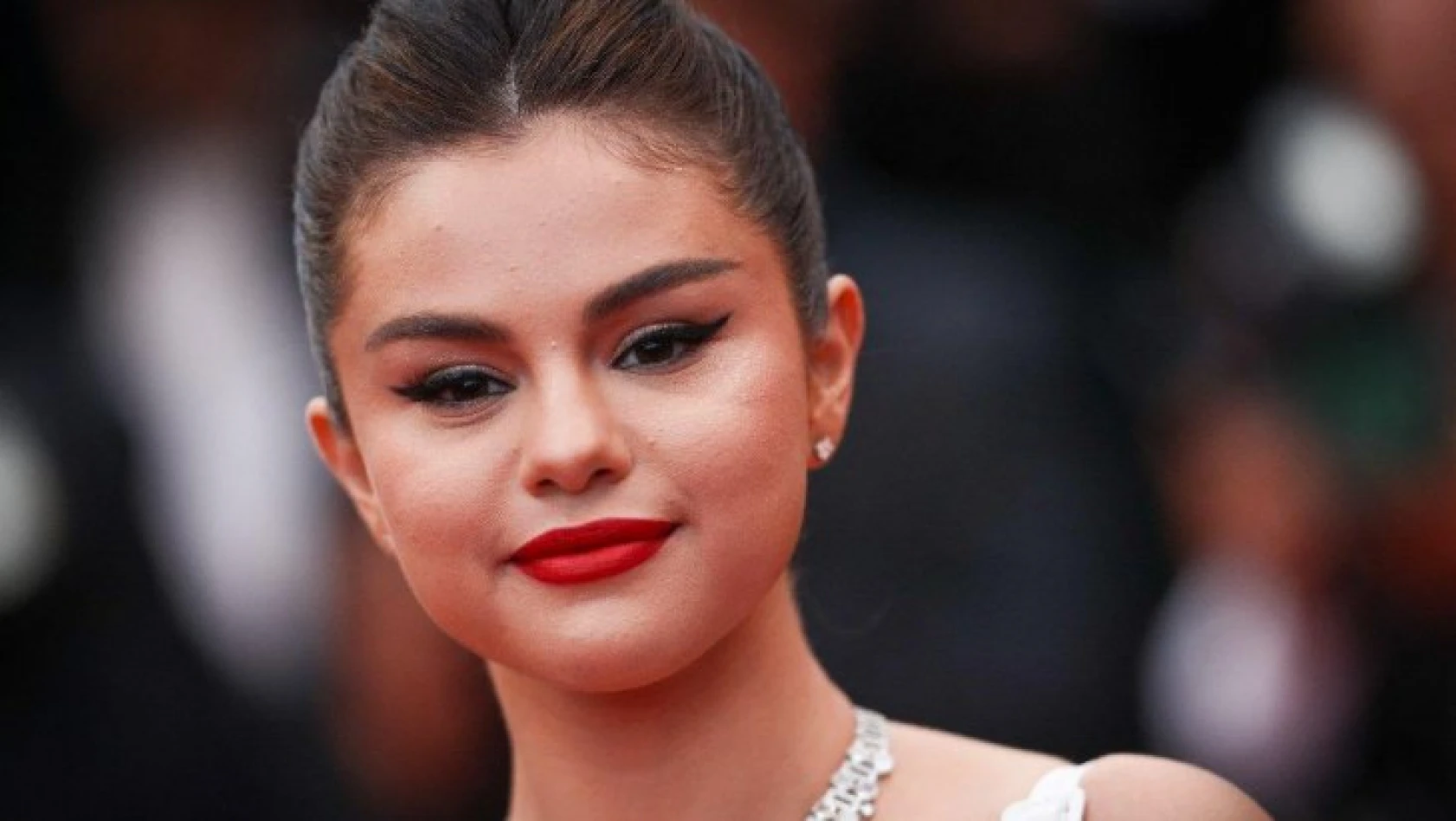 Şarkıcı Selena Gomez, evlenip anne olmak istiyor
