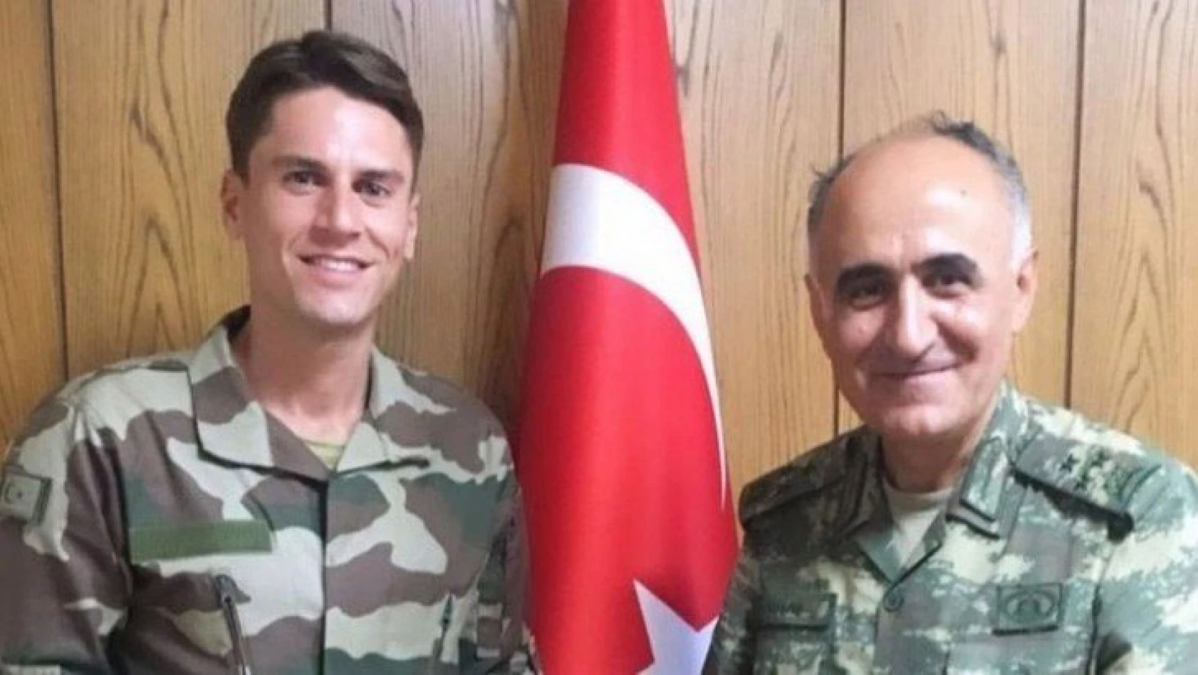 Şehit Korgeneral Osman Erbaş, oyuncu Anıl Tetik'in komutanı çıktı