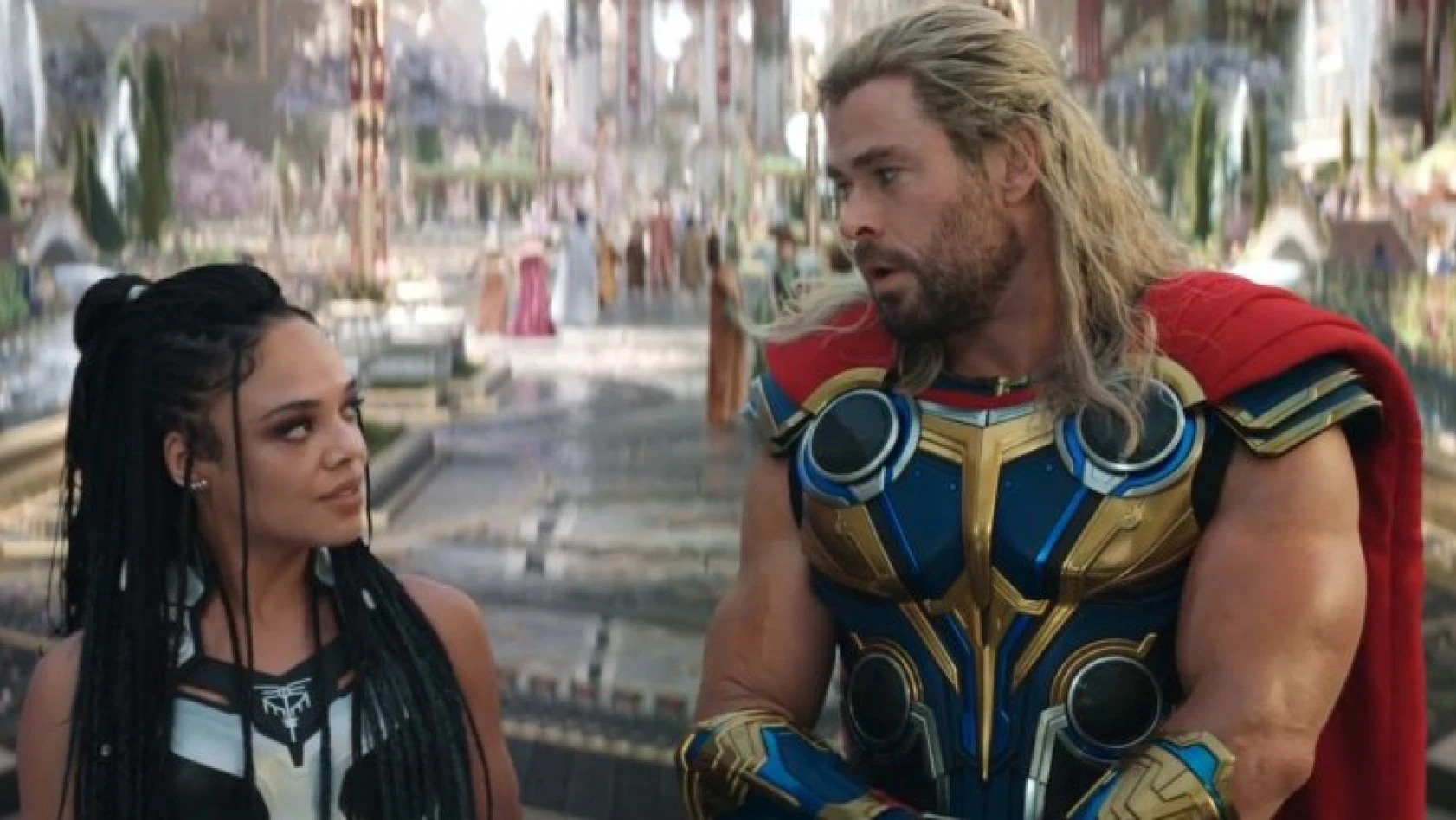 Thor: Aşk ve Gök Gürültüsü, liderliğini korudu