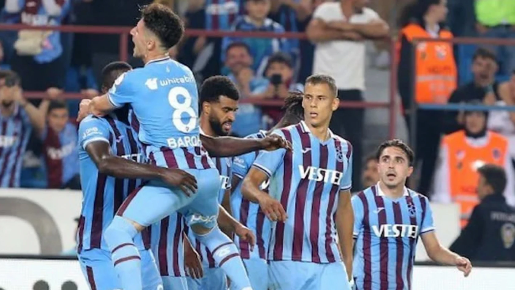 Trabzonspor, evinde Beşiktaş'ı 3 golle geçti
