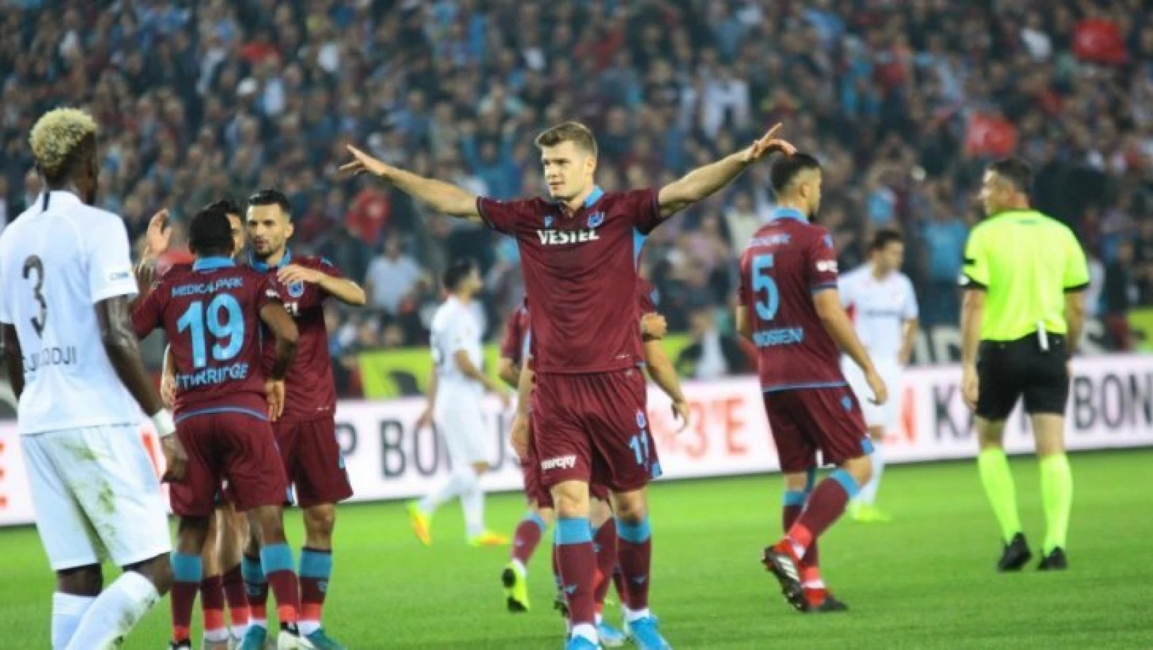 Trabzonspor, evinde şov yaptı