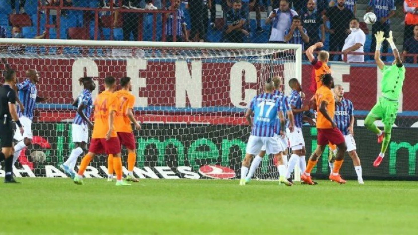 Trabzonspor-Galatasaray maçı nefes kesti! Muhteşem geri dönüş!