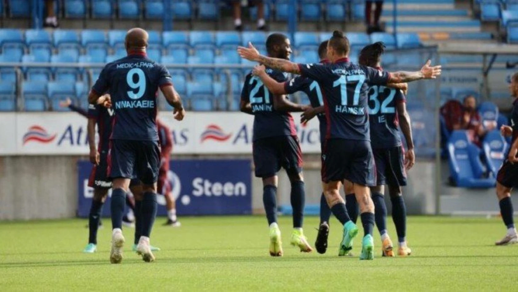 Trabzonspor Molde'yi penaltılarla devirdi, Roma'nın rakibi oldu