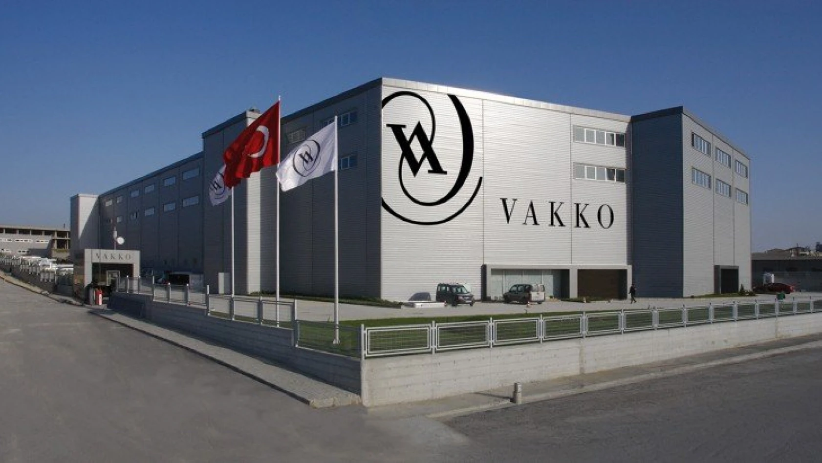 Türk moda devi Vakko'dan flaş karar
