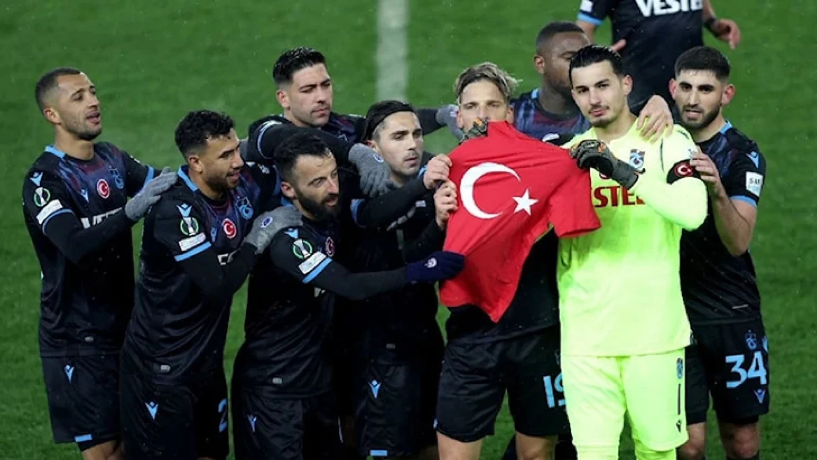 Türkiye tek yürek oldu! Trabzonspor, Basel'i tek golle yendi!
