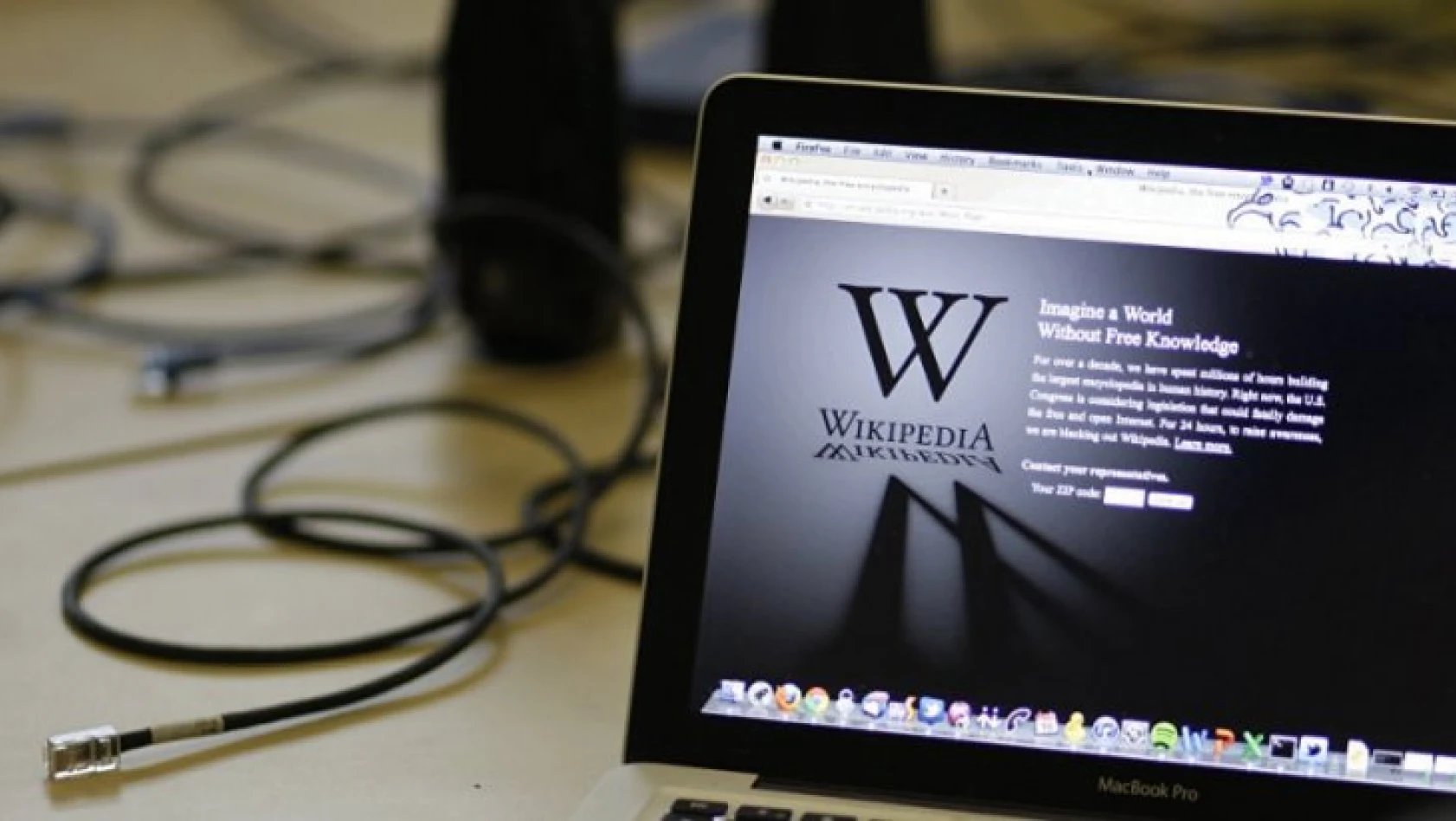 Türkiye'ye Wikipedia savunması için ek süre