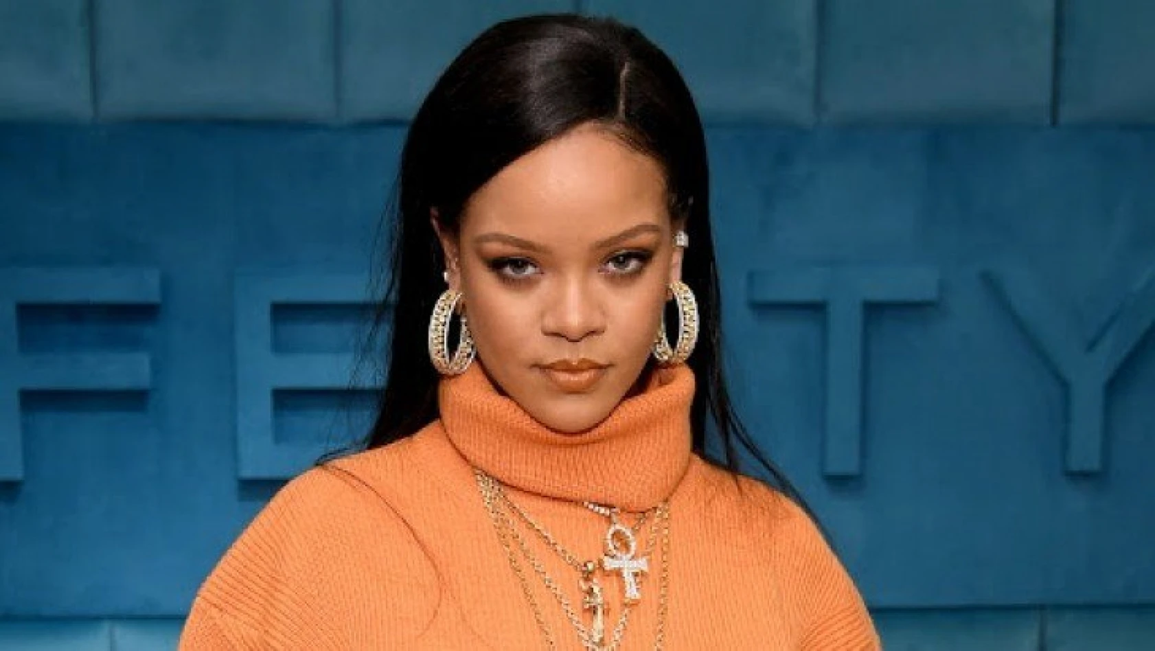 Ünlü şarkıcı Rihanna son haliyle korkuttu