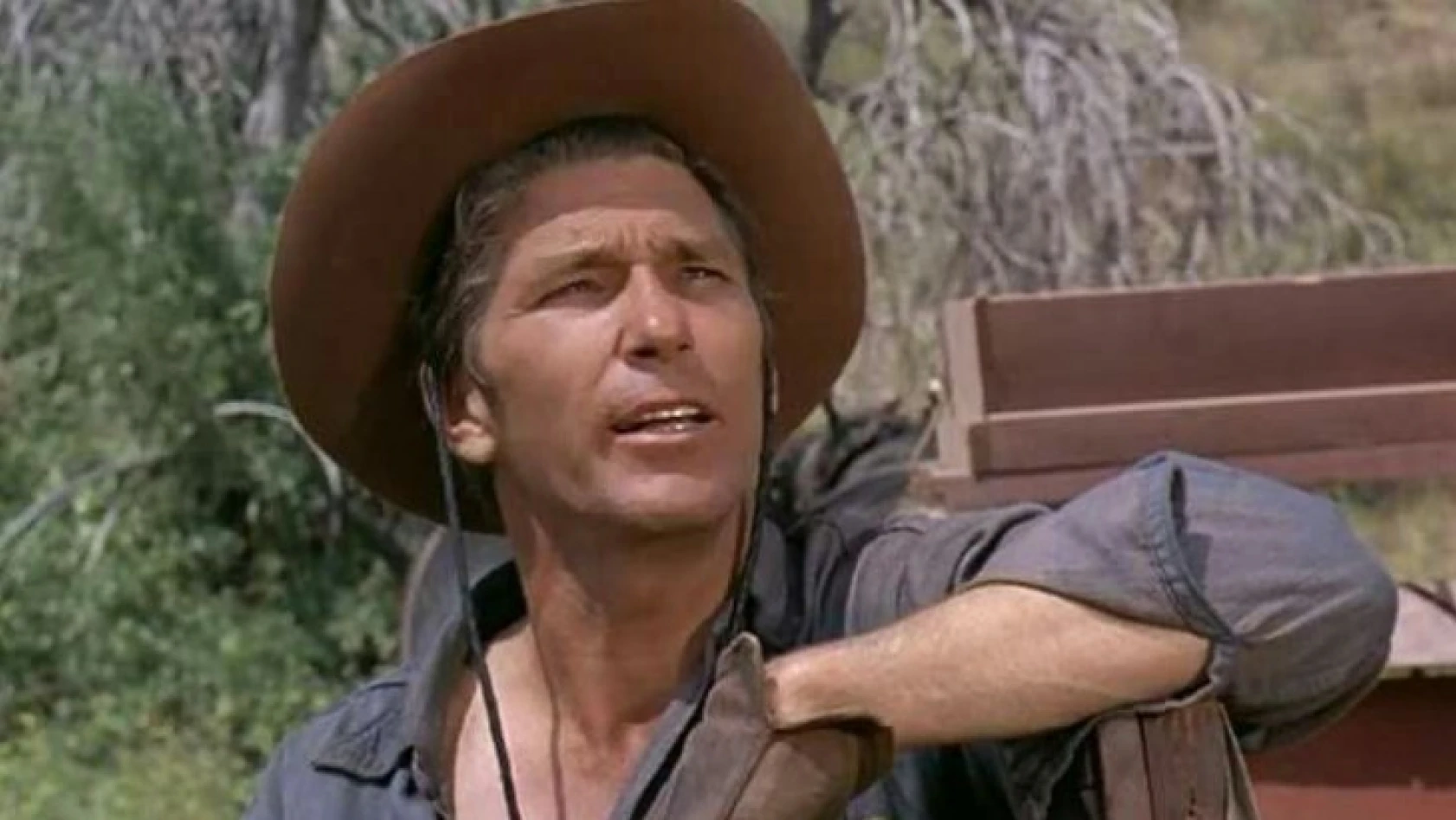 Western filmlerinin unutulmaz ismi LQ Jones hayatını kaybetti