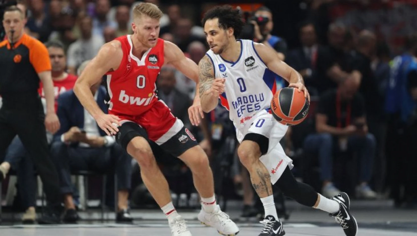 Olympiakos'u son saniyede deviren Anadolu Efes, Final Four'da finale yükseldi