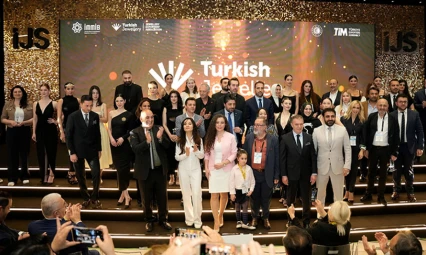 İhracatın Liderleri ve Tasarım Yarışması Ödülleri verildi