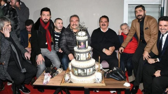 İbrahim Tatlıses müjdeyi verdi! 'İbo Show' geri dönüyor!