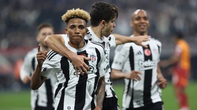 Beşiktaş'tan Galatasaray'a ağır çelme! Ünvan söktü!