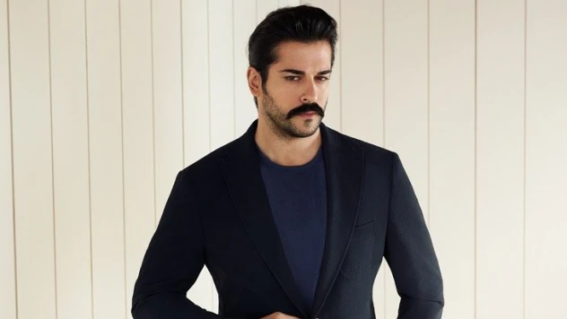 Burak Özçivit, Türk Kanser Derneği için bağış kampanyası düzenledi