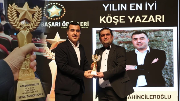 Mehmet Şahincileroğlu'na prestijli ödül! 'Yılın En İyi Köşe Yazarı' seçildi!