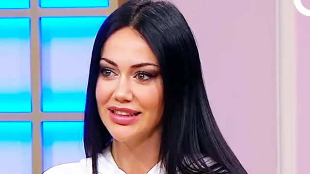 Şarkıcı Hera Aslan'ın kısmi yüz felci geçirdiği ortaya çıktı