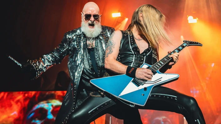 50 yıllık efsane İngiliz grup Judas Priest, İstanbul'u salladı