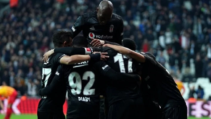 Beşiktaş, Vodafone Park'ta şov yaptı