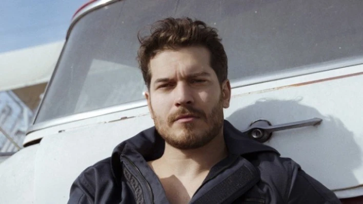 Çağatay Ulusoy yeni diziyle ekrana dönüyor! Hangi kanalda yayınlanacak?