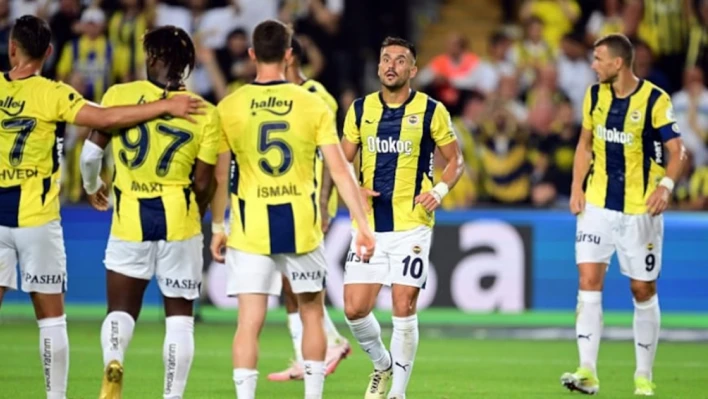 Fenerbahçe açılışı Adana Demirspor karşısında tek golle yaptı, 3 puanı kaptı