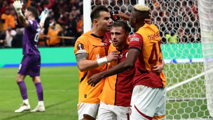 Galatasaray, Tottenham'ı ezdi geçti, tarihi farkı kaçırdı!