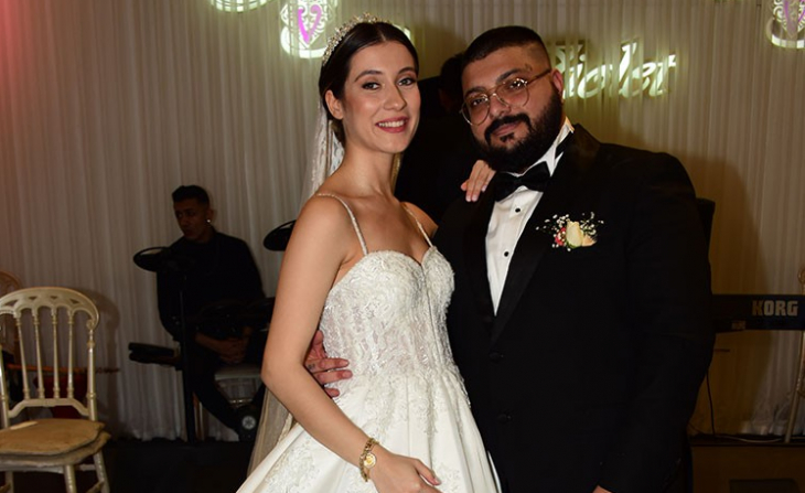Rapçi Ayaz Erdoğan, hayranı Derya Küçükpınar ile evlendi